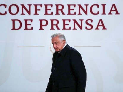 Andrés Manuel Lopez Obrador llegando a una de sus conferencias matutinas.