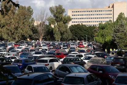 Vista de la actual zona de aparcamientos junto al Hospital Civil.