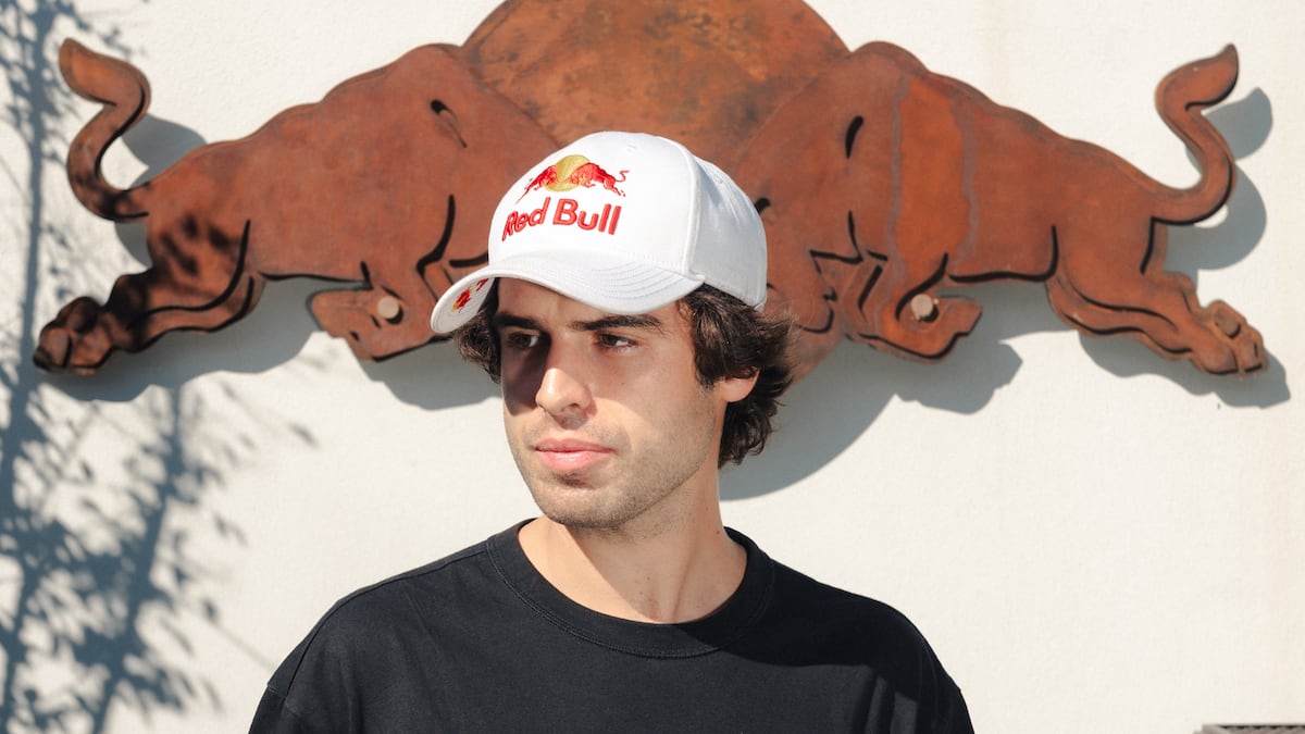 Skater Breaks Guinness Speed Record at 151.83 km/h