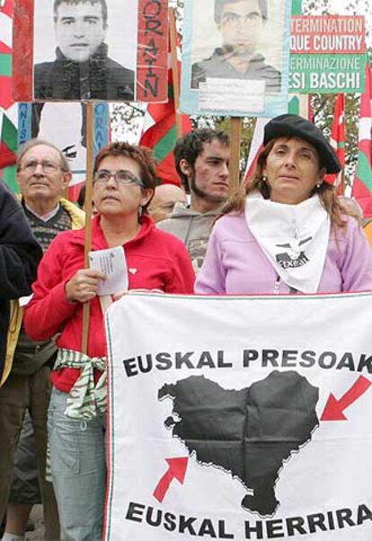 Varios manifestantes reclaman en Estrasburgo el acercamiento de presos.