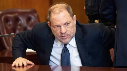 O ex produtor de Hollywood, Harvey Weinstein, em um tribunal de Manhattan, Nova York.