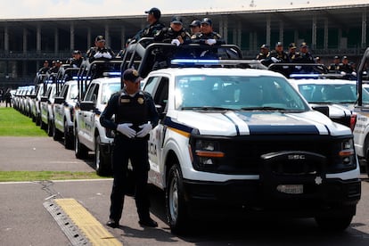 Entrega de las nuevas unidades para la policía este jueves.