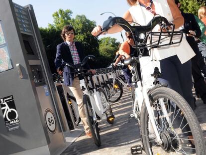 BiciMAD y su 'app' para móviles, la nueva forma de moverse en bici por Madrid