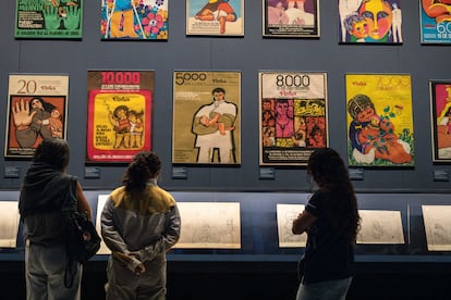 Exposición 'Cómo diseñar una revolución' en el Centro Cultural Palacio La Moneda, en Santiago