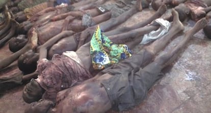 Cadáveres de supuestos miembros de Boko Haram, el 19 de abril.