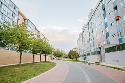 Una calle de Valdespartera, en Zaragoza.