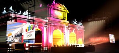 Recreación virtual del escenario en la Puerta de Alcalá en el que se seguirá la designación de la ciudad olímpica.