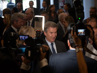 Feijóo urge a una “reconstrucción nacional” ante la “degradación” de España