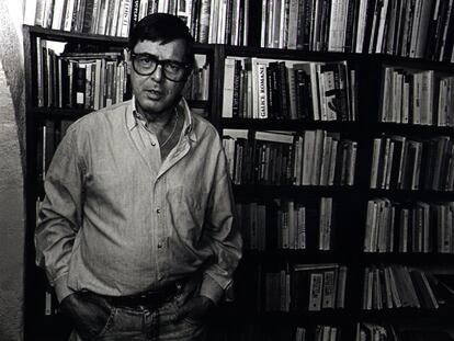 José Ángel Valente (Ourense, 1929-Ginebra, 2000), en una fotografía de Manuel Falces en 1994.