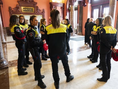 Varias policías municipales de Bilbao.