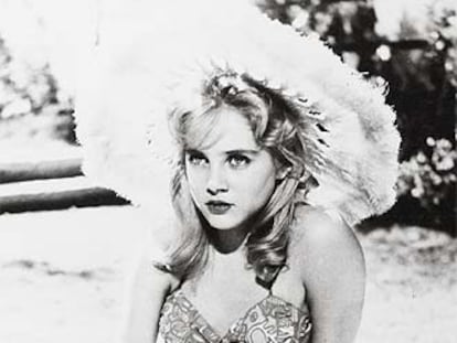 Una escena de la película <i>Lolita,</i> protagonizada por Sue Lyon.