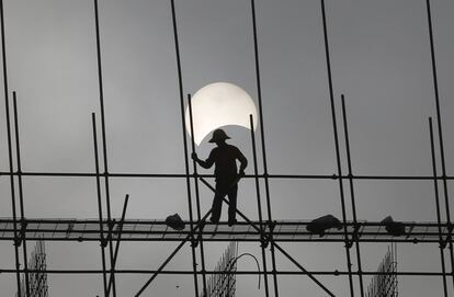 Eclipsi solar vist a Penh (Cambodja).