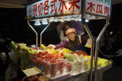 Mercado nocturno de Shilin, en Taipei (Taiwán).