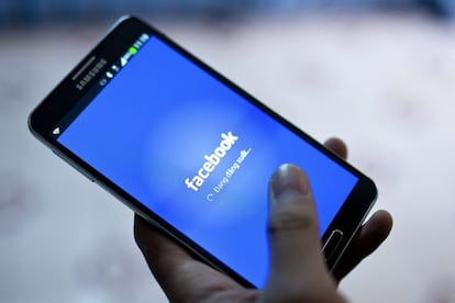 El m&oacute;vil, la asigntura pendiente de Facebook.