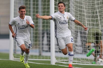 Franchu Feuillassier celebra un gol en el Real Madrid B. 