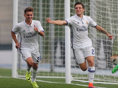 Franchu Feuillassier celebra un gol en el Real Madrid B.