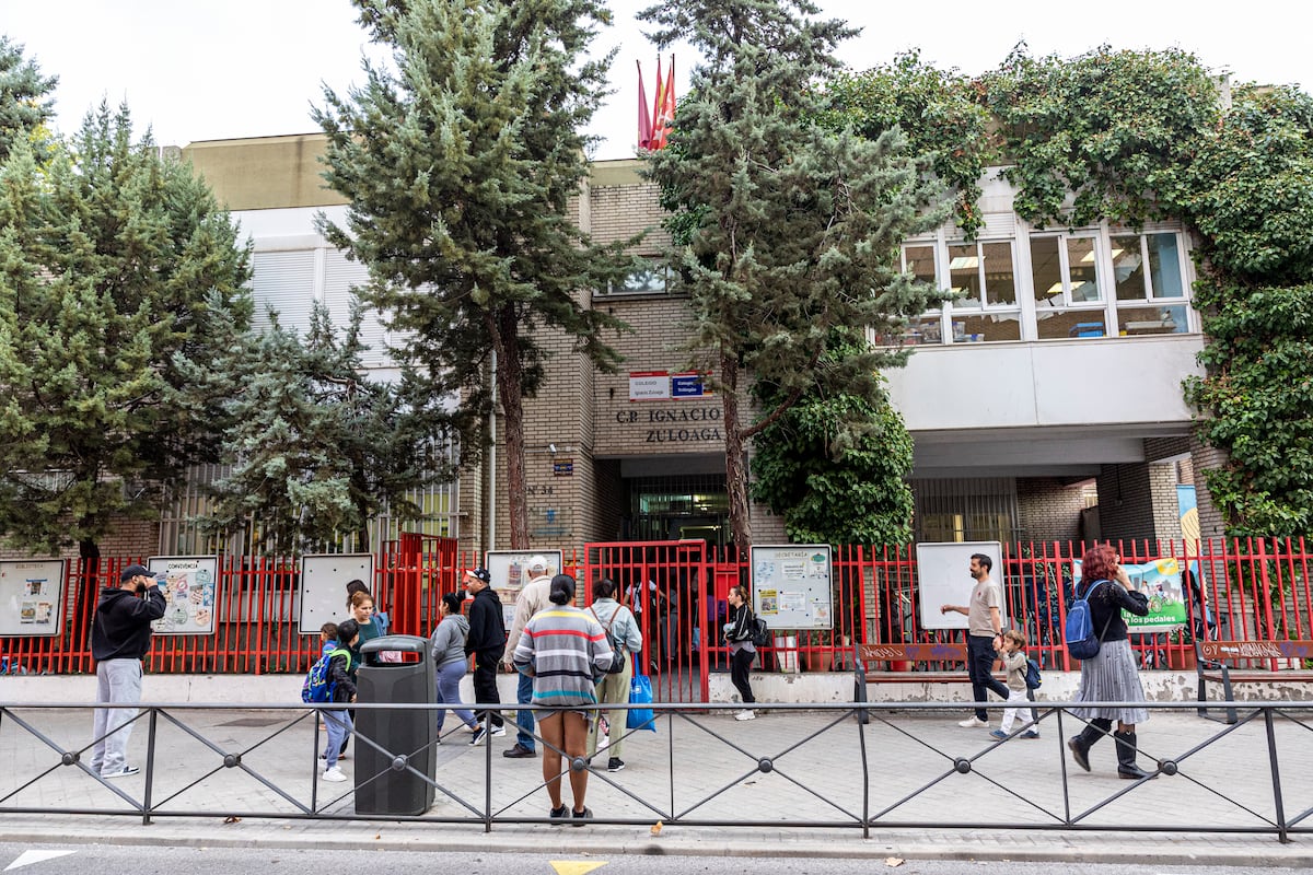 Los profesores de Madrid anuncian una dura huelga indefinida: “Los centros educativos van a parar por completo”