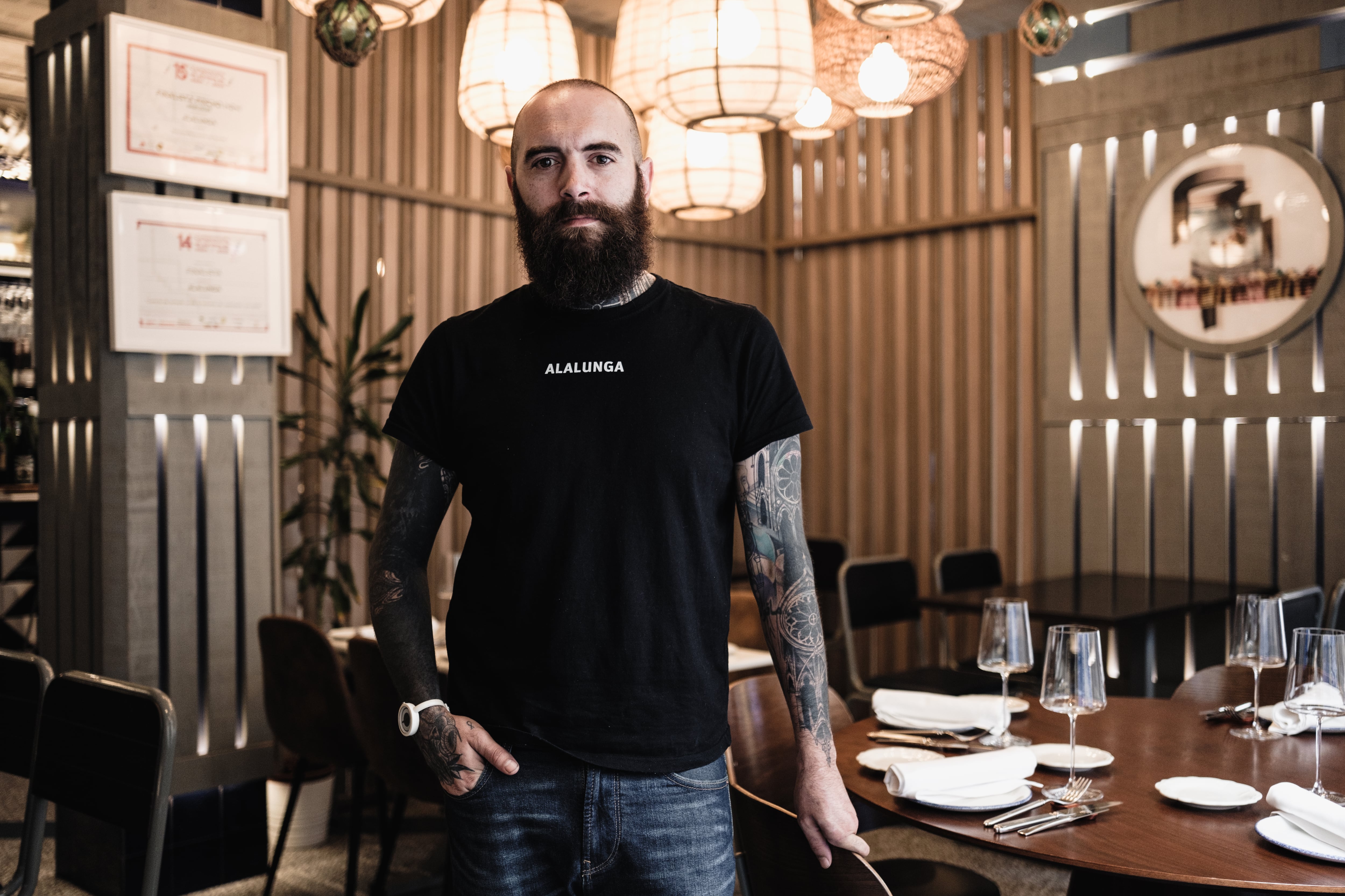 Luis Menéndez (cocinero de Alalunga): “En el País Vasco te cobran tres euros por un pincho que en Asturias servimos gratis con la bebida”