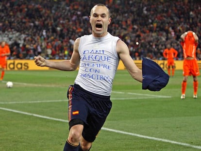 Iniesta celebra el gol que dio a España el Mundial de 2010.