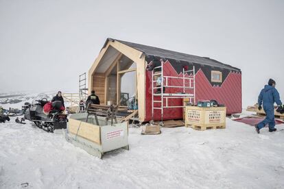 Ariston construyó una casa climatizada en la isla de Disko, Groenlandia, para que la puedan usar un grupo de científicos durante todo el año.