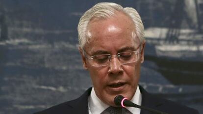 El ministro de Administración Interna, Miguel Macedo, en su discurso de dimisión.