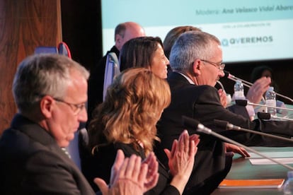 Mesa redonda El fortalecimiento del coraje c&iacute;vico en la defensa de Espa&ntilde;a.