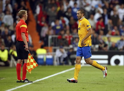 Chiellini se marcha expulsado del terreno de juego