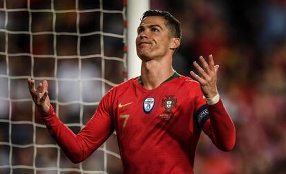 El jugador portugués de la Juventus, Cristiano Ronaldo, en un partido con su selección.