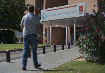 Un hombre entraba el s&aacute;bado en el hospital de Alcal&aacute; de Henares.