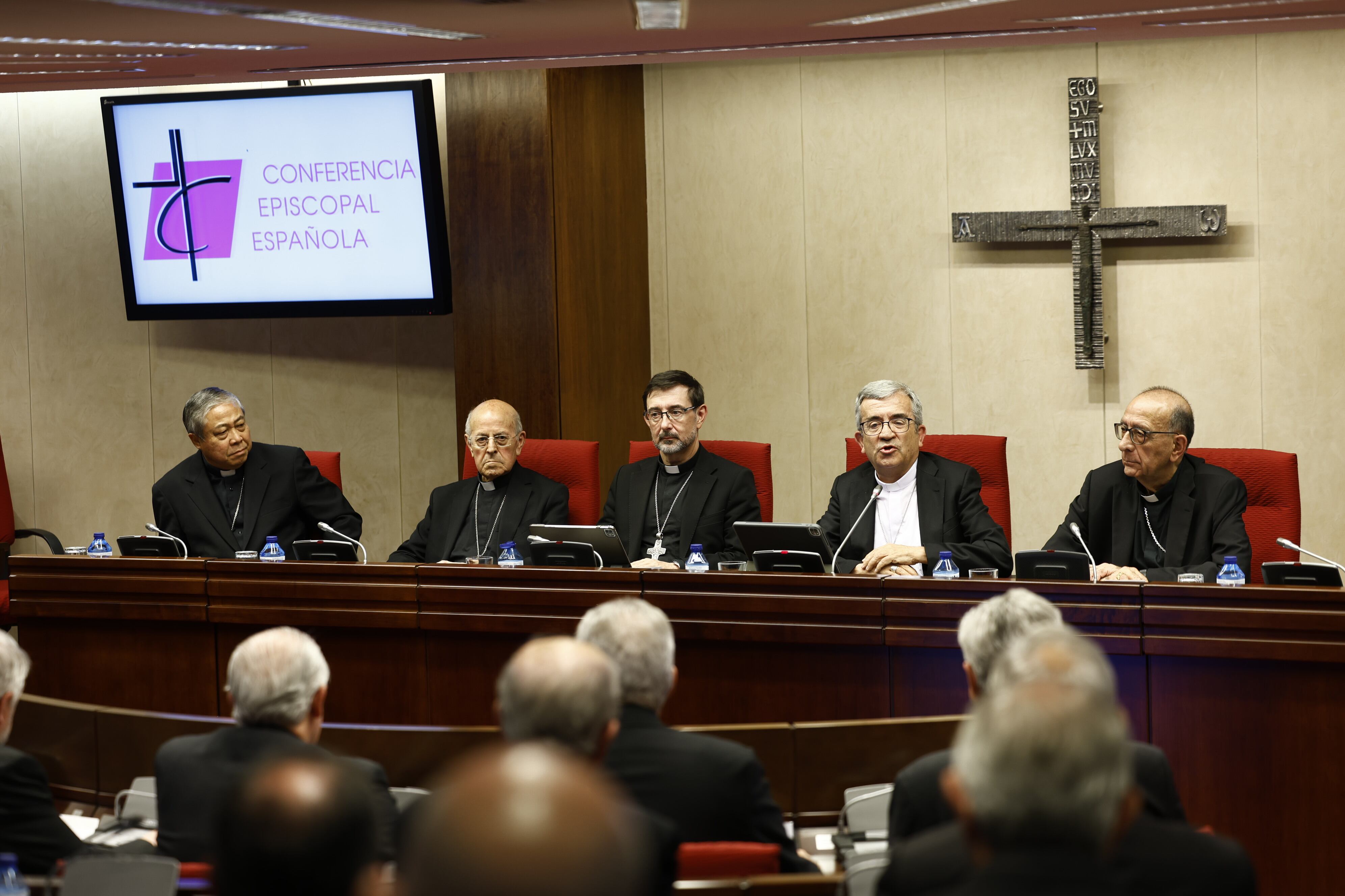 La Iglesia asumirá el coste de las indemnizaciones a víctimas de pederastia en el caso de que un obispo o una orden se niegue o no pueda pagar