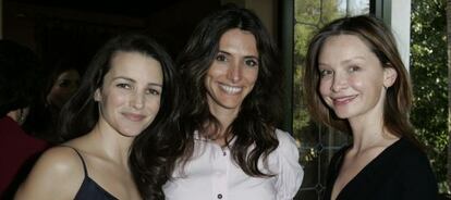 Elizabeth Stewart, entra Kristin Davis y Calista Flockhart.