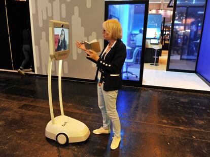 El robot de telepresencia BeamPro .
