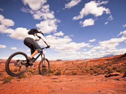 Ruta de 'mountain bike' en Moab, Utah (EE UU).