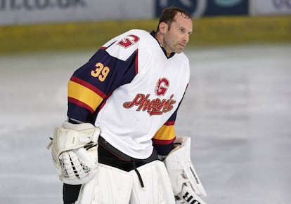 Peter Cech, con los Guildford Phoenix.