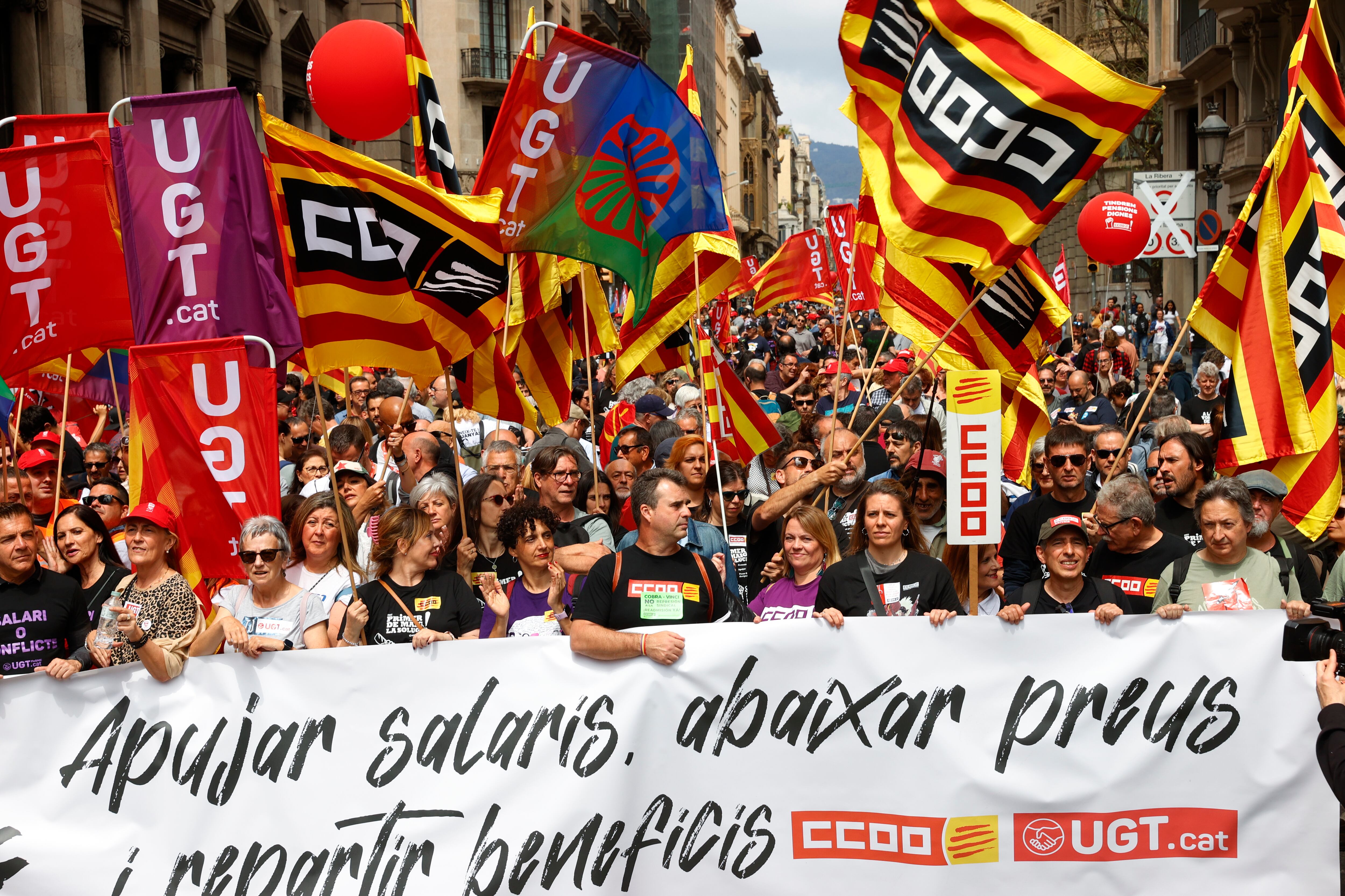 Manifestación en Barcelona reclamando aumentos de sueldo en el Primero de Mayo de 2023.