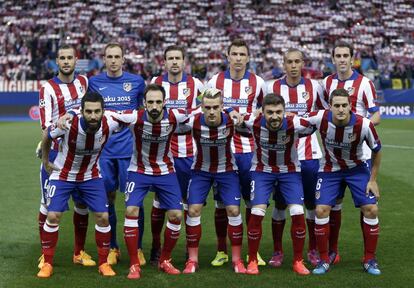 Once titular del Atlético: Mario, Oblak, Gabi, Mandzukic, Miranda y Godín; debajo: Arda, Juanfran, Griezmann, Siqueira y Koke.