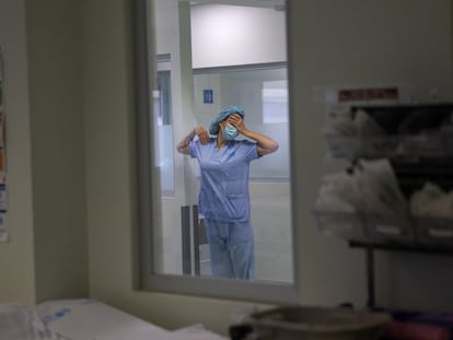 Una enfermera en un hospital de la Comunidad de Madrid.