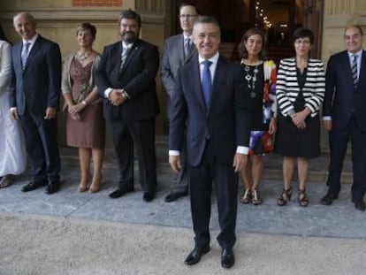 Iñigo Urkullu con los consejeros de su Gobierno en en el Palacio Miramar, en San Sebastián, el pasado año. 