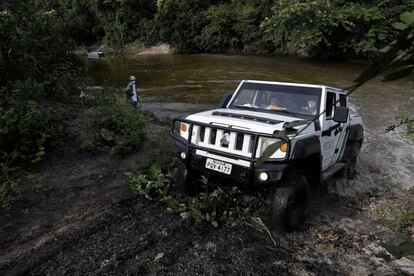El quilombo Vão de Almas está a 60 kilómetros de la ciudad de Cavalcante. Para llegar hay que subir una sierra empedrada que exige moto, camión comunitario o un vehículo 4×4 .