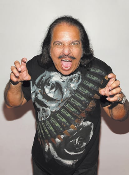 <b>¡Que no muerde! Ron Jeremy ha mostrado sus artes amatorias en pantalla con más de cinco mil mujeres.</b>