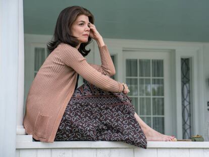 Katie Holmes, como Jackie Kennedy en la miniserie 'Kennedys: After Camelot'.