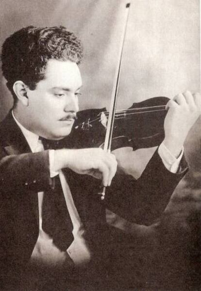 El violinista y director Silvestre Revueltas, que puso música a 'Redes'.