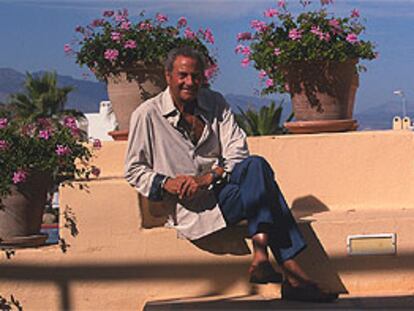 Arturo Fernández, fotografiado durante sus vacaciones en Marbella.