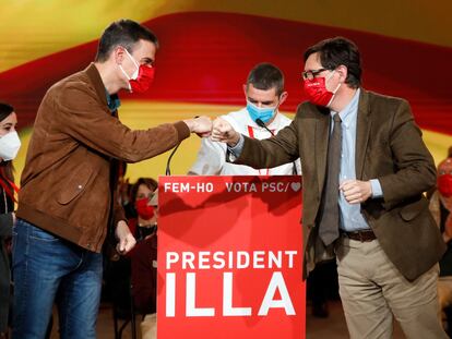 El presidente del Gobierno y secretario general del PSOE, Pedro Sánchez, ha acompañado al candidato del PSC, Salvador Illa, en el acto de cierre de campaña del partido.