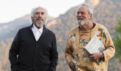 Terry Gilliam y Jonathan Pryce en el rodaje de ‘El hombre que mató a Don Quijote’ (2018).