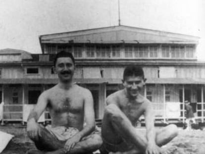 Franz Kafka, a la derecha, con su amigo y editor Max Brod, en el balneario de Marielyst (Dinamarca).