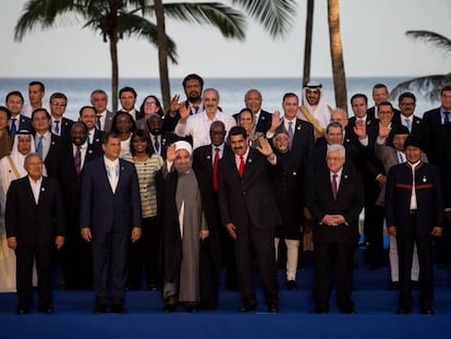 Venezuela's President Maduro with his guests at the Non-Aligned Movement Summit.