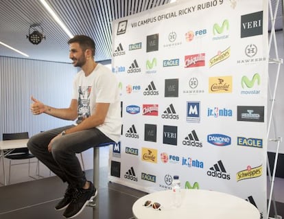 Ricky Rubio, durante la presentaci&oacute;n de su campus.