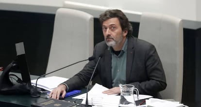 El tercer teniente de alcalde Mauricio Valiente en el pleno de Madrid.