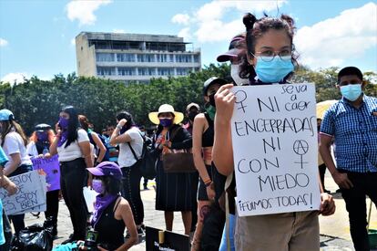 Tras la campa?a #TengoMiedo iniciada a comienzos de este a?o en Guatemala, muchas mujeres reivindicaron tambin su derecho a salir sin temor a las calles, pese a la violencia y las agresiones sexuales (18 violaciones diarias, segn la Fiscala) que sufren cada da.